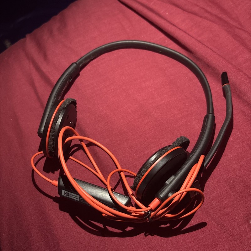 USB Headset with Mic for PC w Volume Controls & Mute Button Plantronics C3220