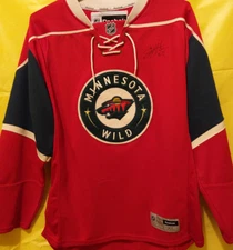 Medium Mens Minnesota Wild Jersey red circle logo KOHO