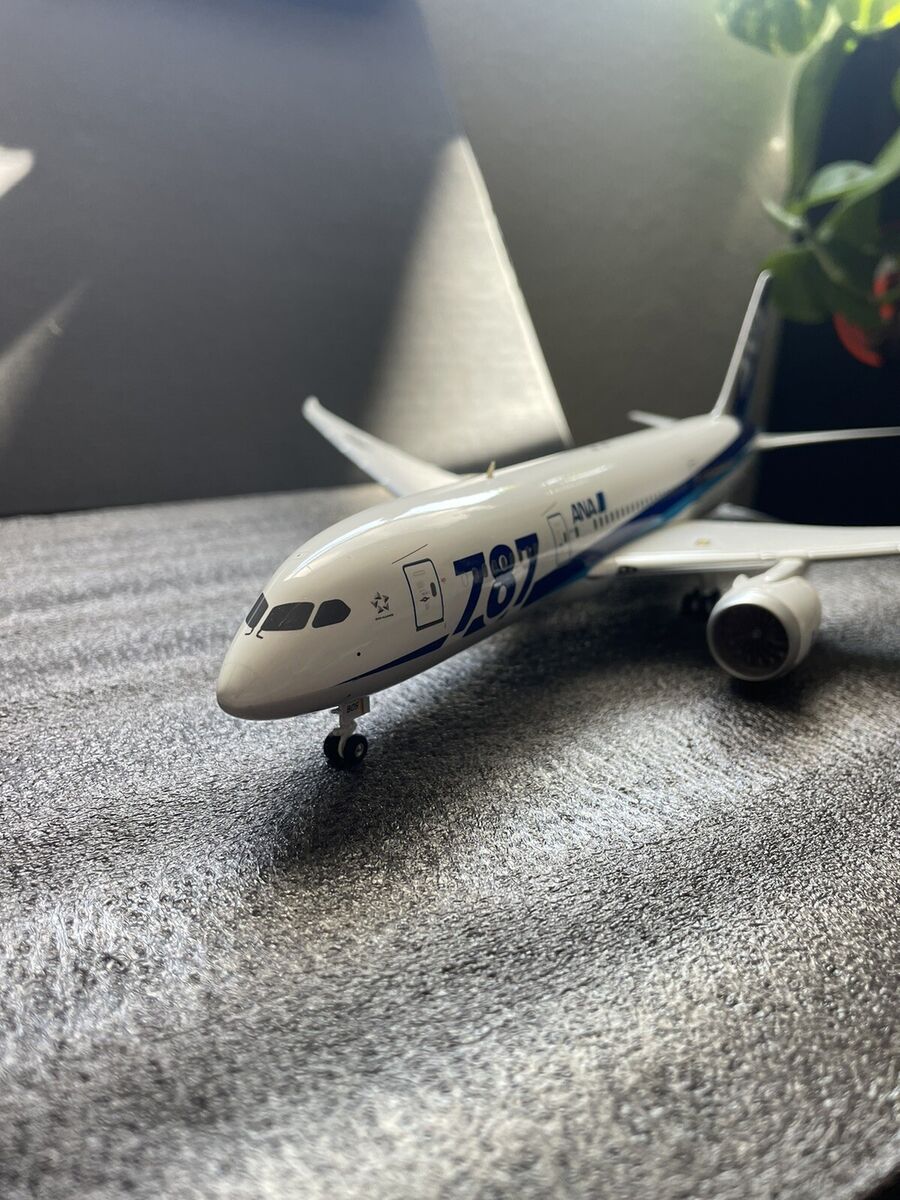 Phoenix Models All Nippon Airways ANA Boeing 787-8 1:200 Phoenix Models All Nippon Airways ANA Boeing 787-8 1:200