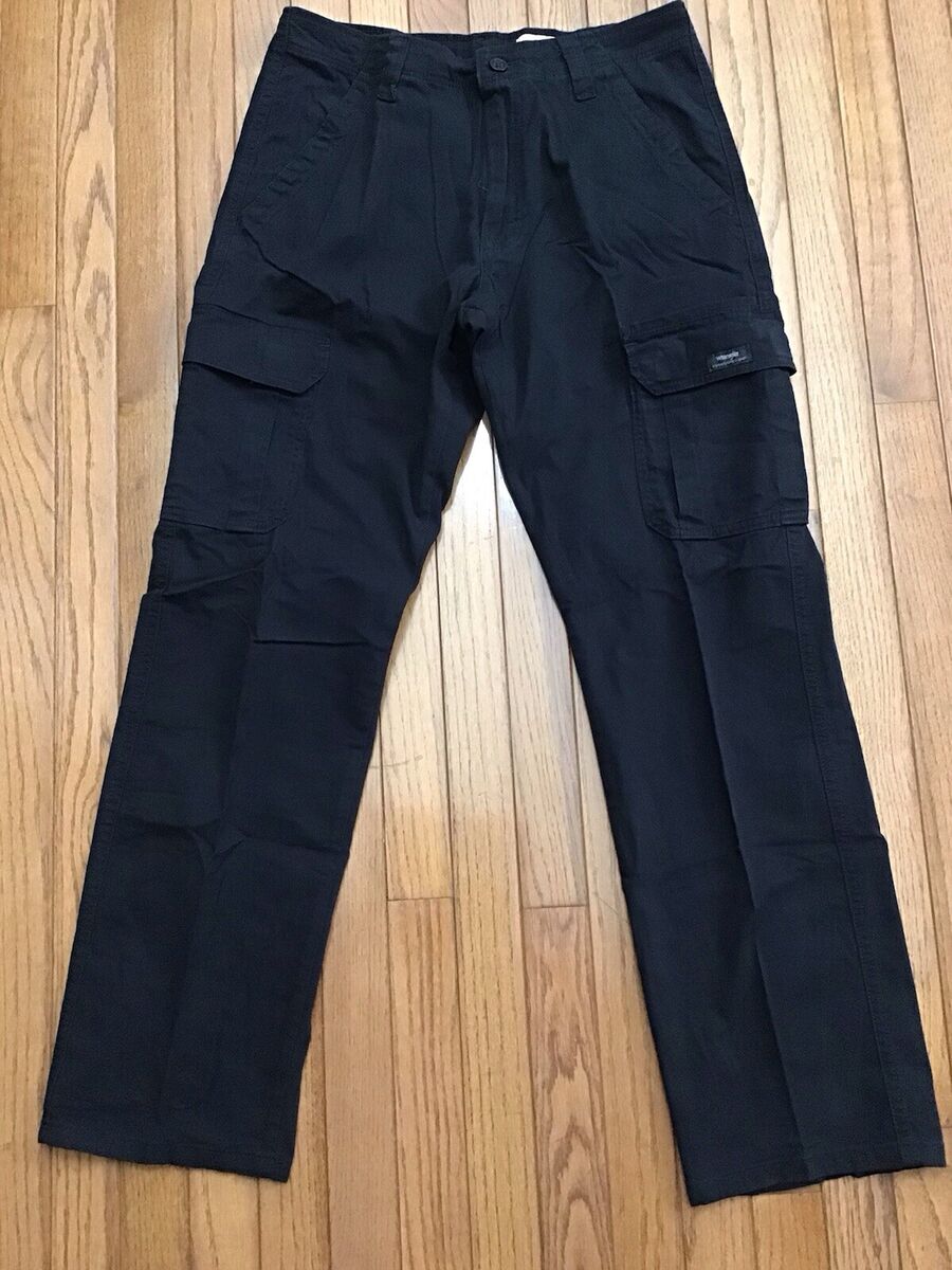 NEW Wrangler Five Star Men 30 x32 Relaxed Fit Cargo Pants NEW Wrangler Five Star Men 30 x32 Relaxed Fit Cargo Pants