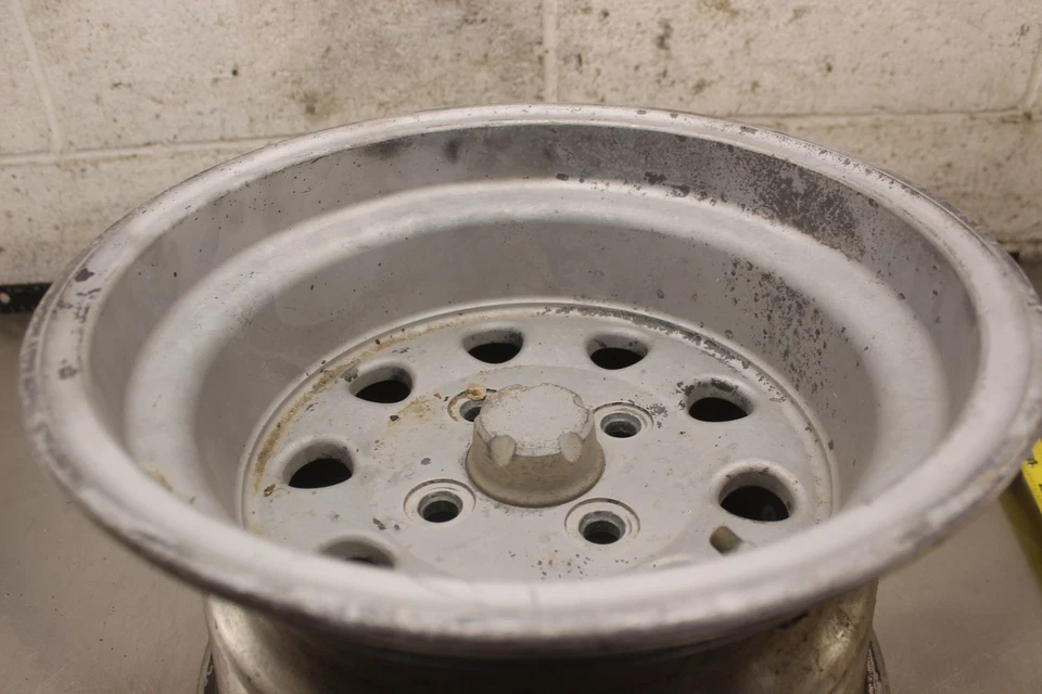 1998 Suzuki Quadrunner 500 LTF500F 4x4 REAR BACK WHEEL RIM L4 Foto 4 de 4