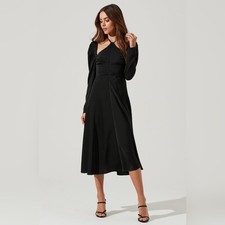 ASTR THE LABEL NWOT Black Cinch Halter Neckline Long Sleeve Midi Dress Size XS