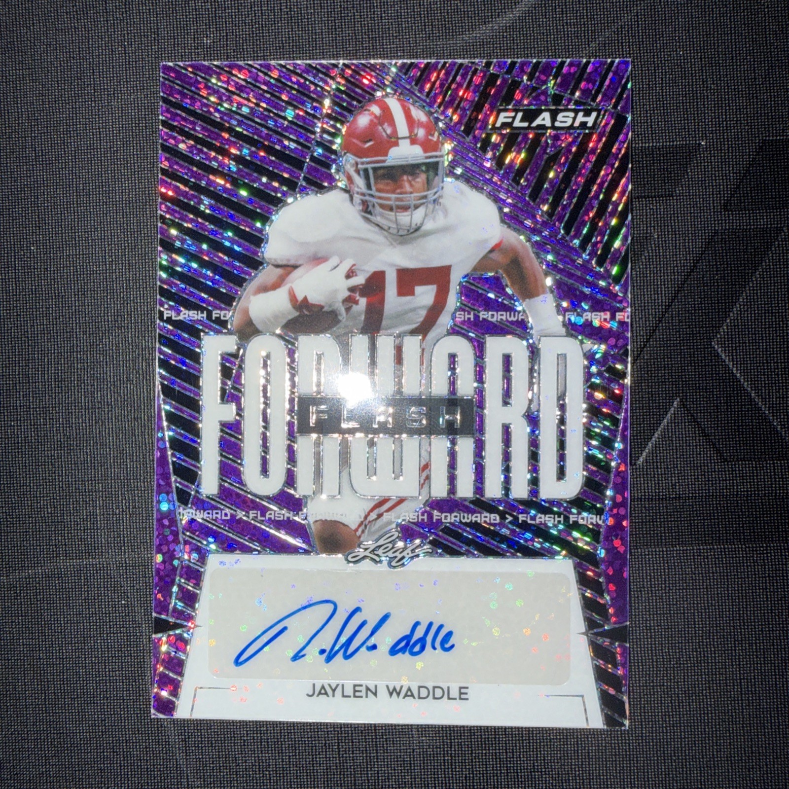 Jaylen Waddle Leaf Flash Forward Autographs #FFJW1 Base