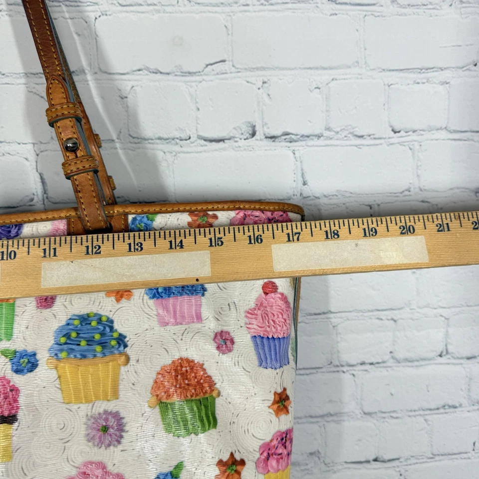 Bolso de Mano Dooney & Bourke De Colección Mujer Cupcake Grande Profesor Coleccionable Raro Foto 4 de 4