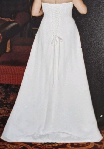 Wedding dress, White, Strapless with Lace Up Back, Size 14, Good Condition. - Picture 17 of 18