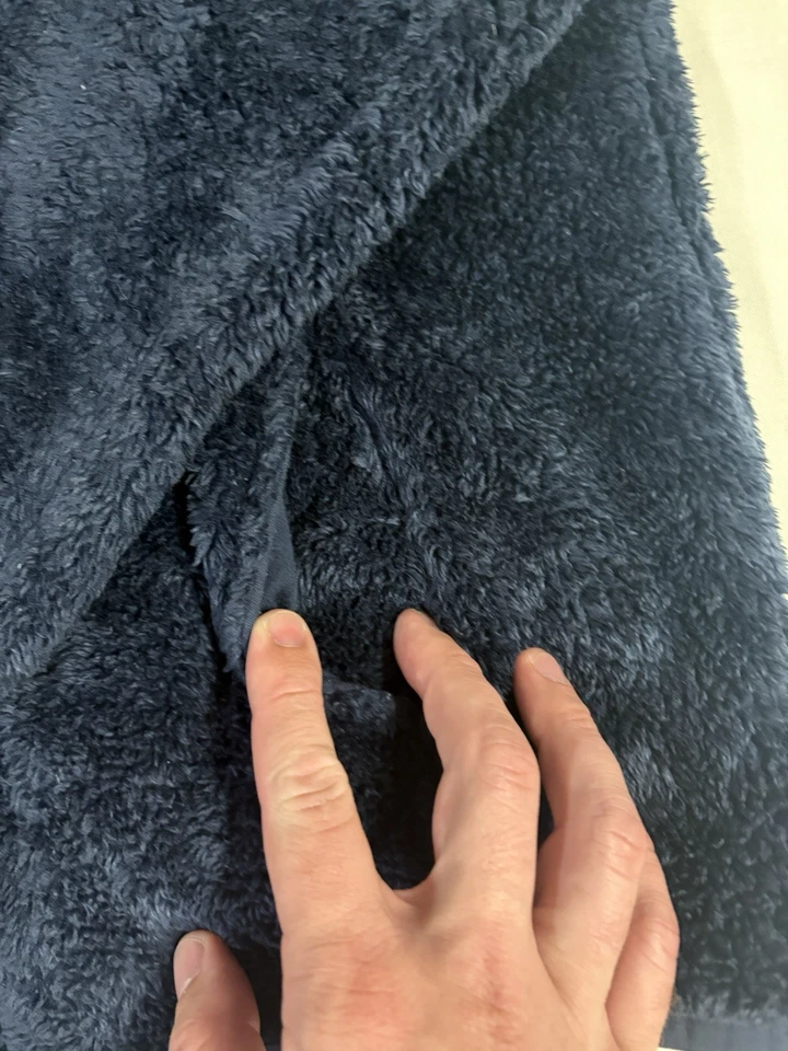 Disneyland Parks Resort Mujer’s Pequeña Azul Peluche Polar Cremallera Completa Chaqueta Difusa Foto 2 de 4