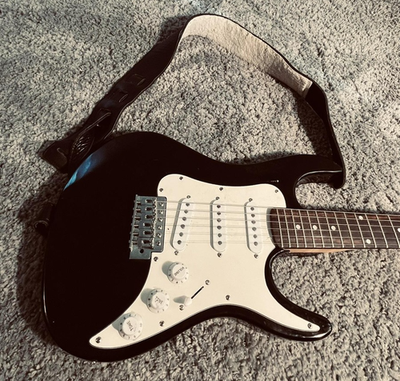 AXL Guitars Strat Style Electric Guitar Black 6 String Right
