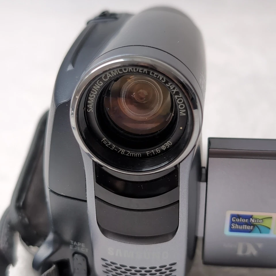 Samsung VP-D371 Handheld MiniDV Cassette Camcorder Silver ***UnTested*** - Image 3 of 4