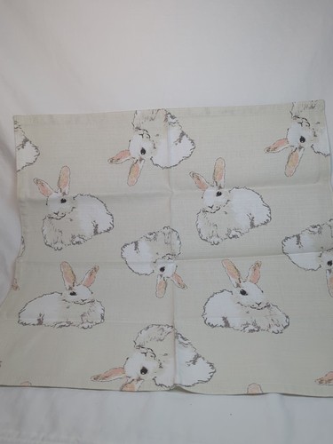 Snuggle Bunny 3er Set Stoffservietten mit weißen Hasen mit rosa Ohren 19 x 19" - Bild 2 von 4