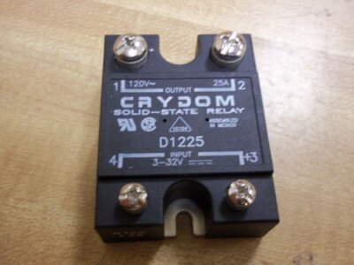 Crydom D1225 Solid-State Relay