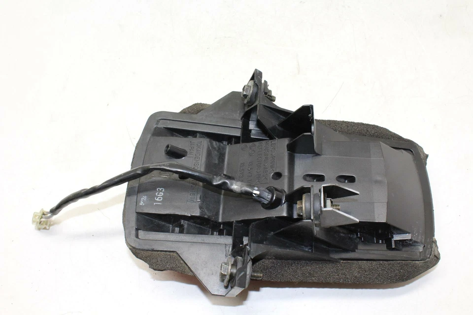 03-08 Luz de freno trasera trasera Suzuki Sv1000s OEM Foto 3 de 4