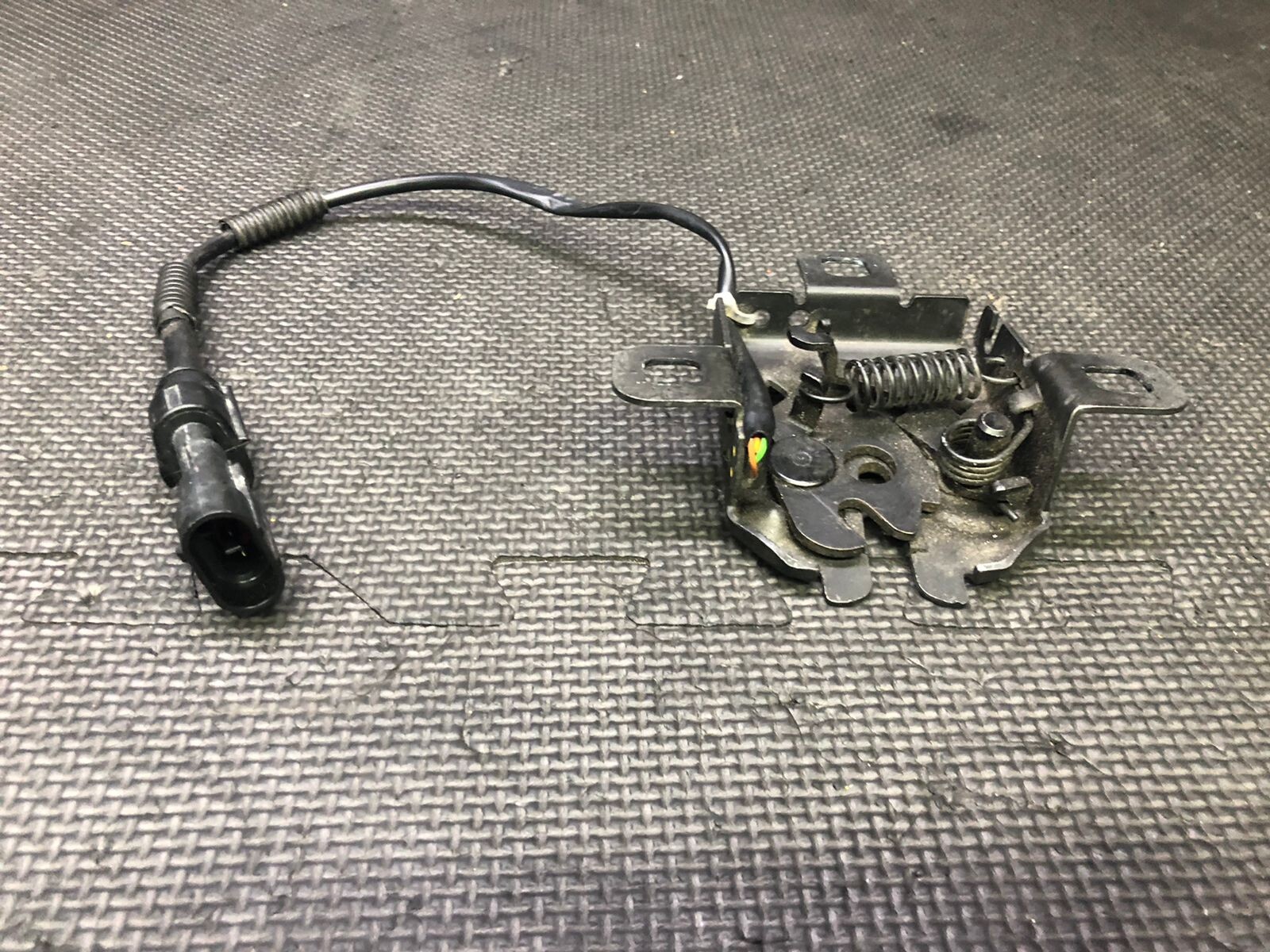 19-23 Ferrari F8 Tributo Front Hood Latch Lock