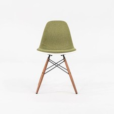 Mid-Century Modern Eames-Style DSW Molded Plastic Side Chair with Walnut Dowel Legs — listing 2