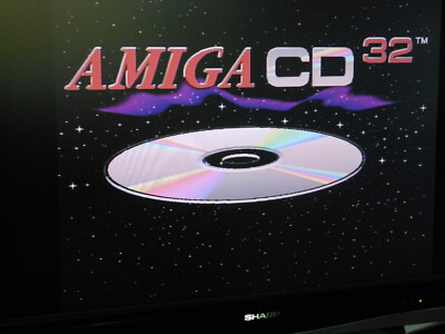 Commodore Amiga CD32 - Spielkonsole