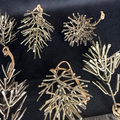 Set of 8 Gold Metal Tree Branch Decorative Hanging Christmas Ornaments Small