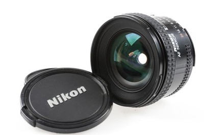 NIKON AF 20mm f/2,8 - SNr: 235233
