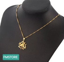 Collana ina acciaio color Oro con Ciondolo Charm Sicilia Sicily Trinacria 