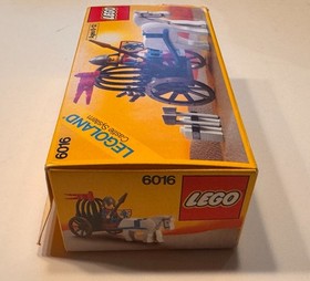 Vintage LEGO 6016 Knights Arsenal + Box, Instructions, 100 complete!