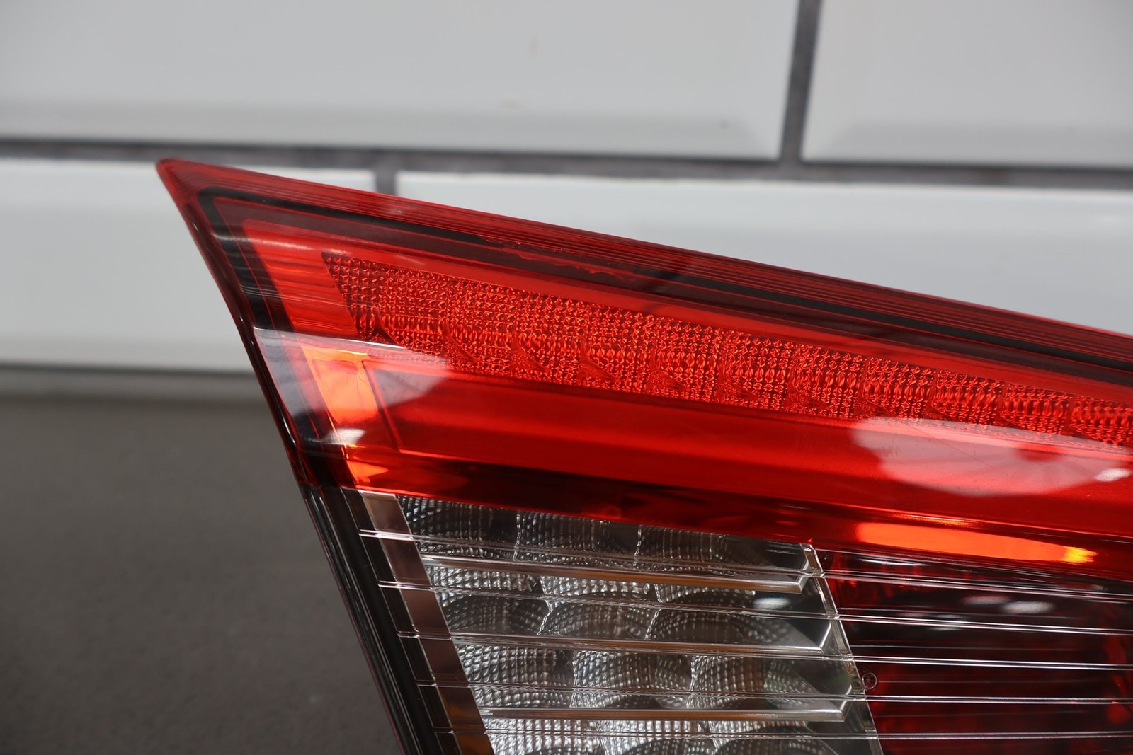 Maserati Ghibli 2014 Left Inner Tail light