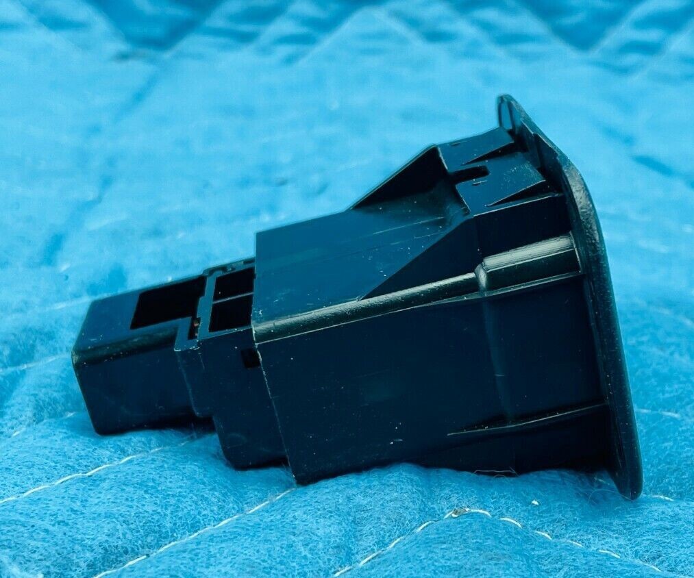 Lexus LX570 Land Cruiser Liftgate Switch Button w/ Bezel 84930