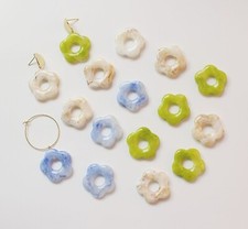10p Acrylic Hollow Flower Pendant,Resin Floral Charm,Acetate Petal Earring Charm
