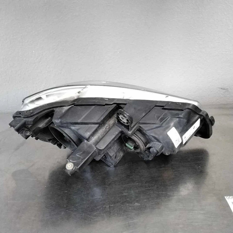 Headlamp Assembly DODGE CARAVAN Left 11 12 13 14 15 16 17 18 19 20 - Изображение 2 из 3