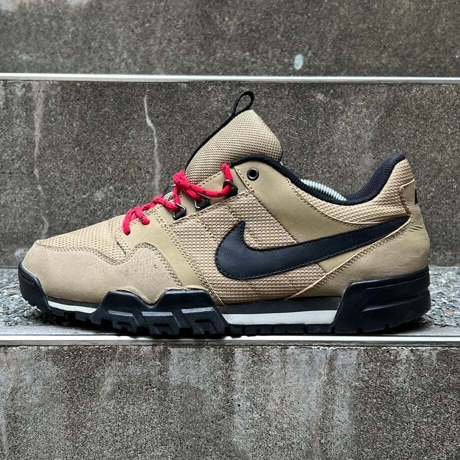 2012 Nike Morgan 2 Beige Beige Nylon Black 536357-206 without box