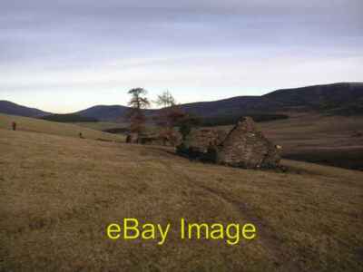 Foto 6x4 Ruiniertes Township Clash of Scalan Chapeltown Traurige Überreste von th c2006