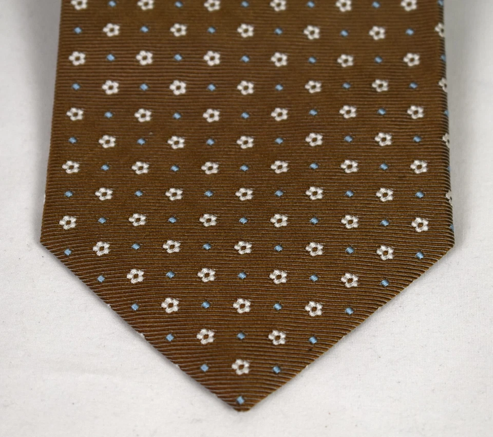 完好 Borrelli 浅棕色 带编织花卉和蓝色圆点 毛绒丝绸领带 3.75 x 58 — 第 2/4 张图片