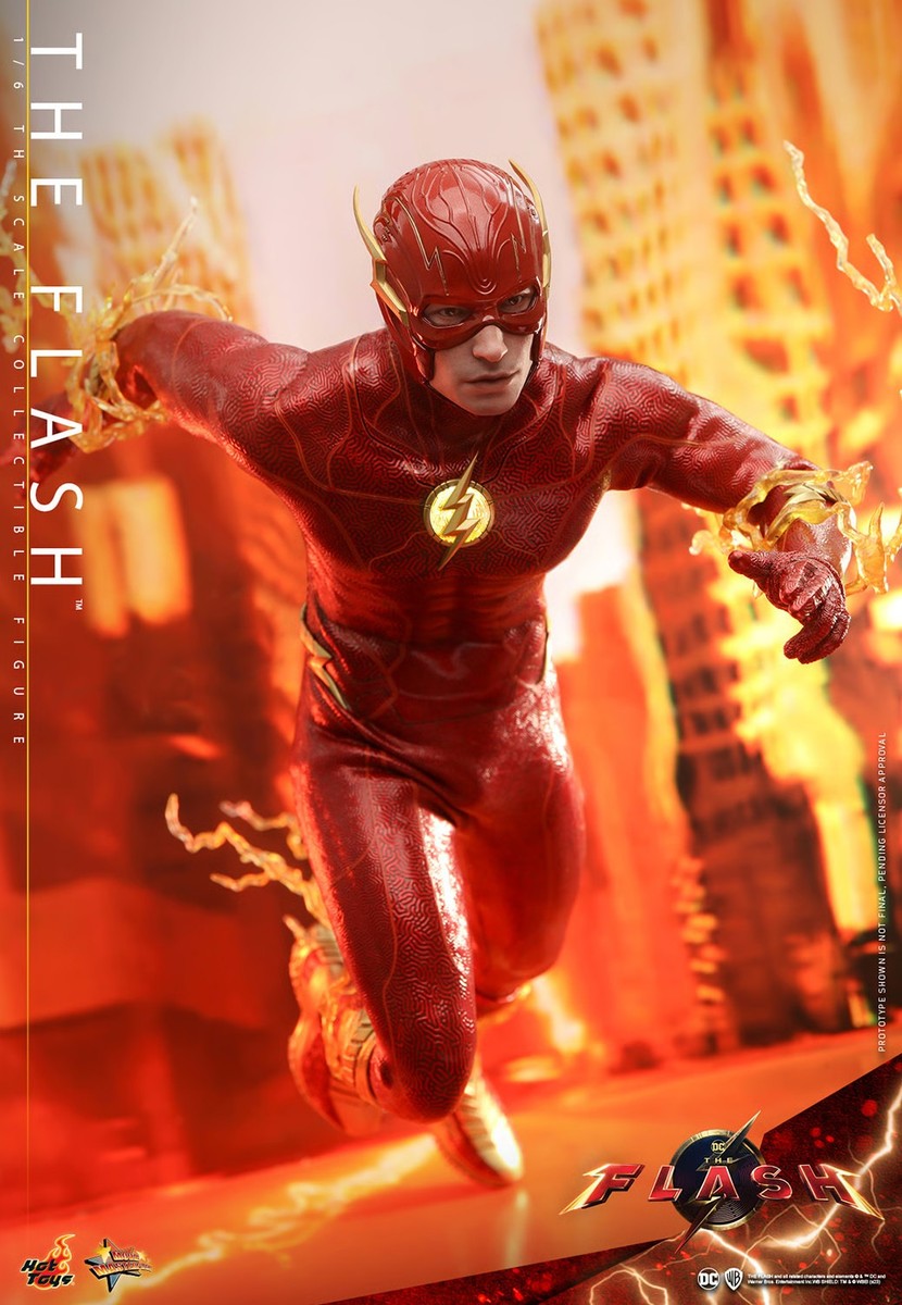 Hot Toys: MMS713B The Flash 1/6 Action Figure & Special Edition