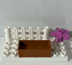 COMPLETE! Lego DISNEY Duplo Set 10594 Sofia the First Sofia's Royal Stable 2015