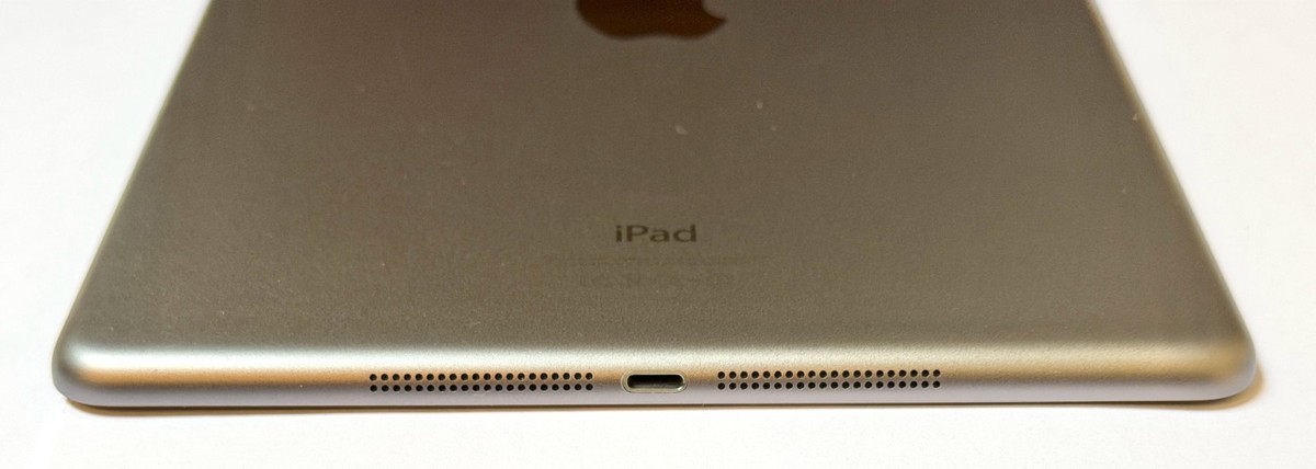 Apple iPad Air 1st Gen 64GB Wi-Fi A1474 MD785LL/A not iCloud