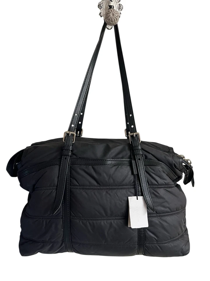 Bolso de Mano Burberry Abbey Acolchado Negro Nylon con Cuero Lujo Pañales Precio de Venta sugerido por el fabricante G2U Foto 3 de 4