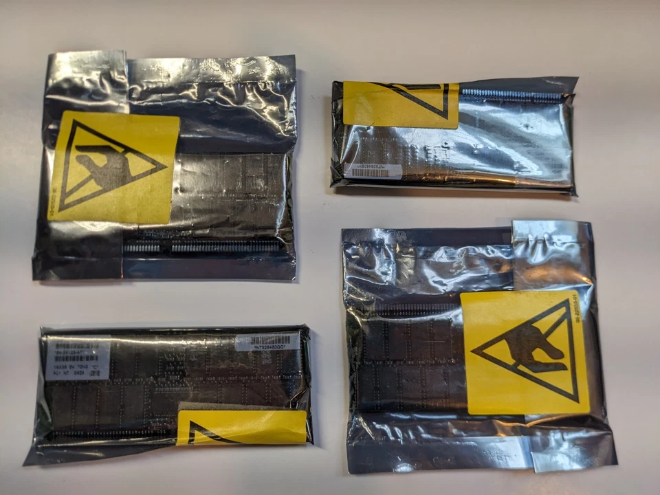 54-24123-AA 64MB 72 Pin SIMM  DEC Alfa Servers  brand new in sealed bags - Image 2 of 2