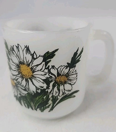 Vintage GLASBAKE #77 MILK GLASS DAISY Coffee Mug /Cup In the Language of Flowers