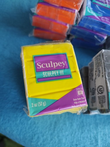 New Lot Of 29 2 Oz Sculpey lll Oven Bake Clay - Picture 2 of 23