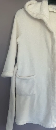 H&M HOME GIRLS WHITE FLUFFY UNICORN DRESSING GOWN - AGE 4-6 YEARS - Picture 3 of 7