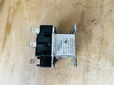 Relay 24 v Coil / 13.8 FLA 2 /Nc 2 /NO and 2/C