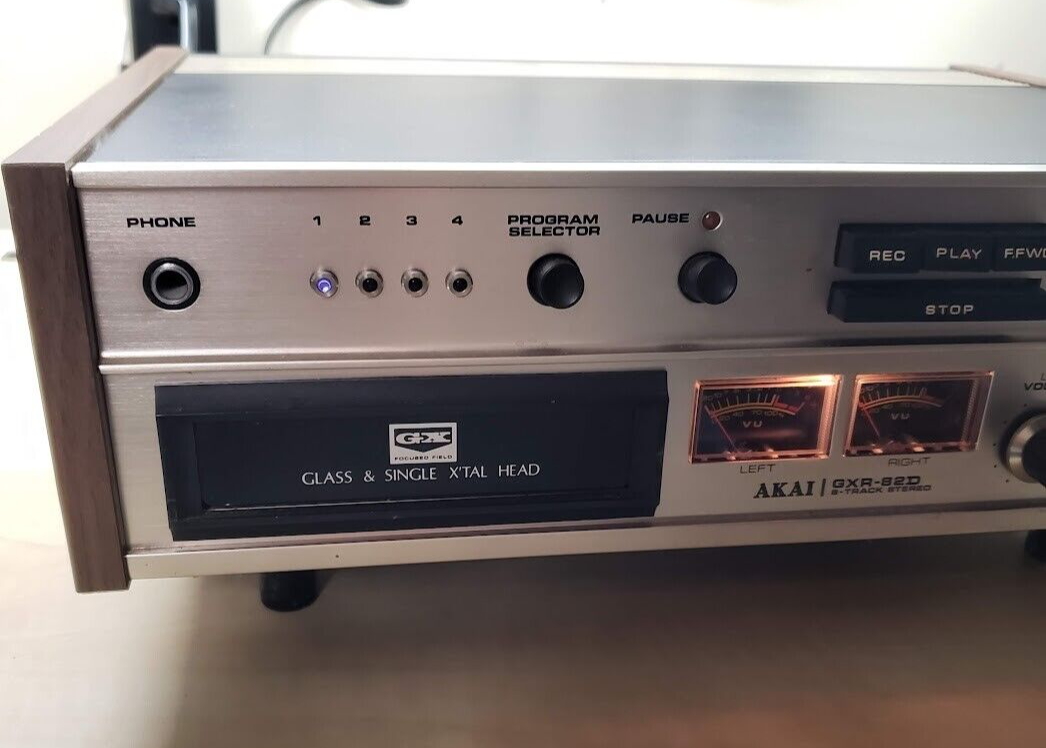 Akai GXR-82D Stereo 8-Track Tape Cartridge Recorder Player Akai GXR-82D Stereo 8-Track Tape Cartridge Recorder Player