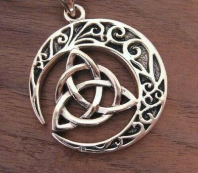CELTIC TRIQUETRA PAGAN WITCH KNOT MOON Charm 20'' 925 Silver plate Necklace Women