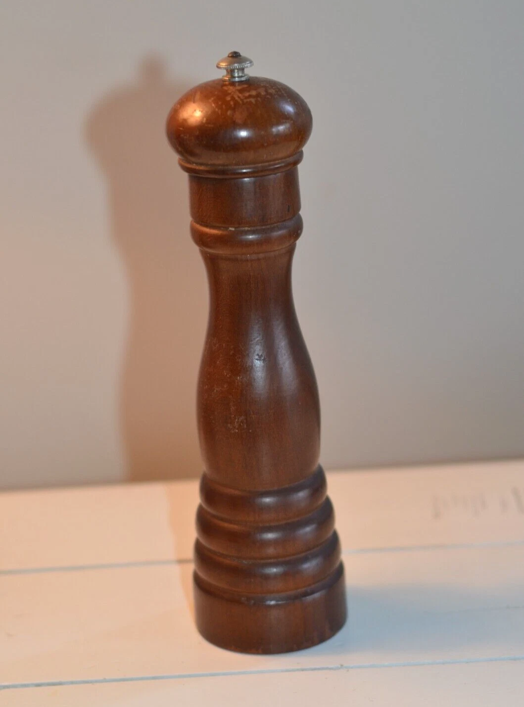 VINTAGE 10.75" PEUGEOT FRERES LION PEPPER MILL GRINDER MADE IN FRANCE