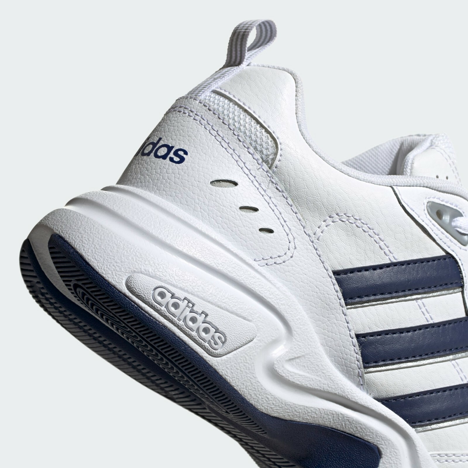 adidas strutter branco