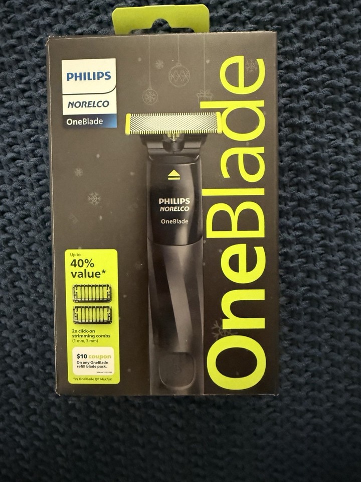 Philips Norelco OneBlade Men's Rechargeable Face Razor Trimmer Gift Set ...