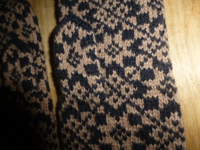 Mitones nórdicos de lana noruega tejidos a mano de colección para mujer talla pequeña Foto 3 de 4