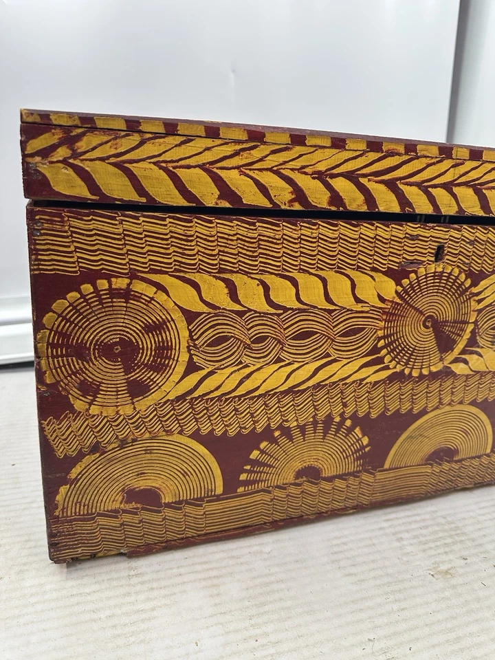 Baú de madeira feito à mão da Guatemala – Caixa de arte popular vintage 23x14,5x13” - Imagem 3 de 4