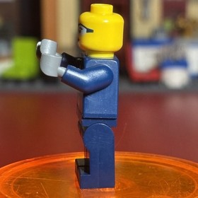 Lego Policewoman Pilot W- Safety Goggles From Set 60140 Bulldozer Break-In.