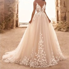 Sparkling Wedding Dress V-neck Sheer A-line Decal Lace Layered Tulle Bridal Gown