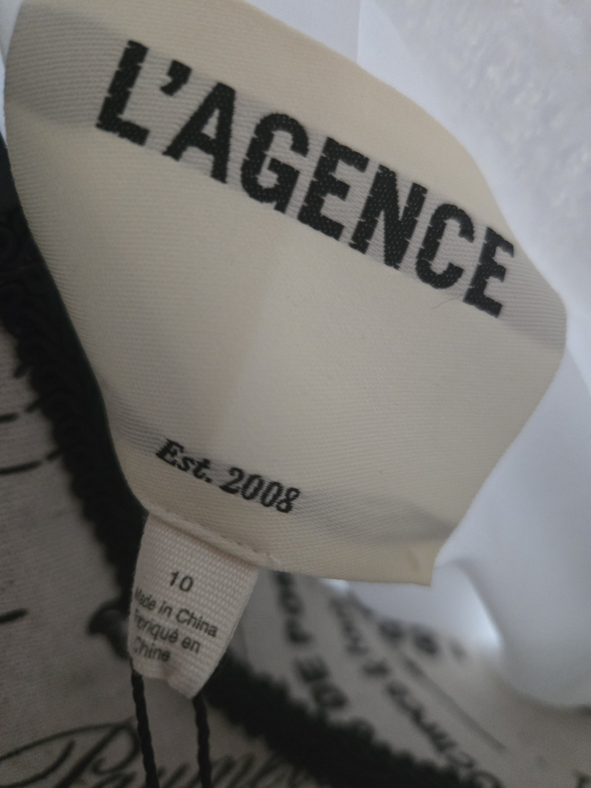 L'AGENCE Elegant Women's Jacket Sz 10 Cove Tweed Cropped White New