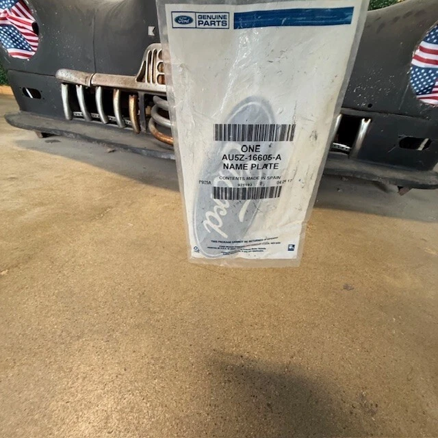 12-17 Ford Transit Connect 12-14 Focus Front Grille Emblem OEM NEW AU5Z-16605-A - Image 3 of 3