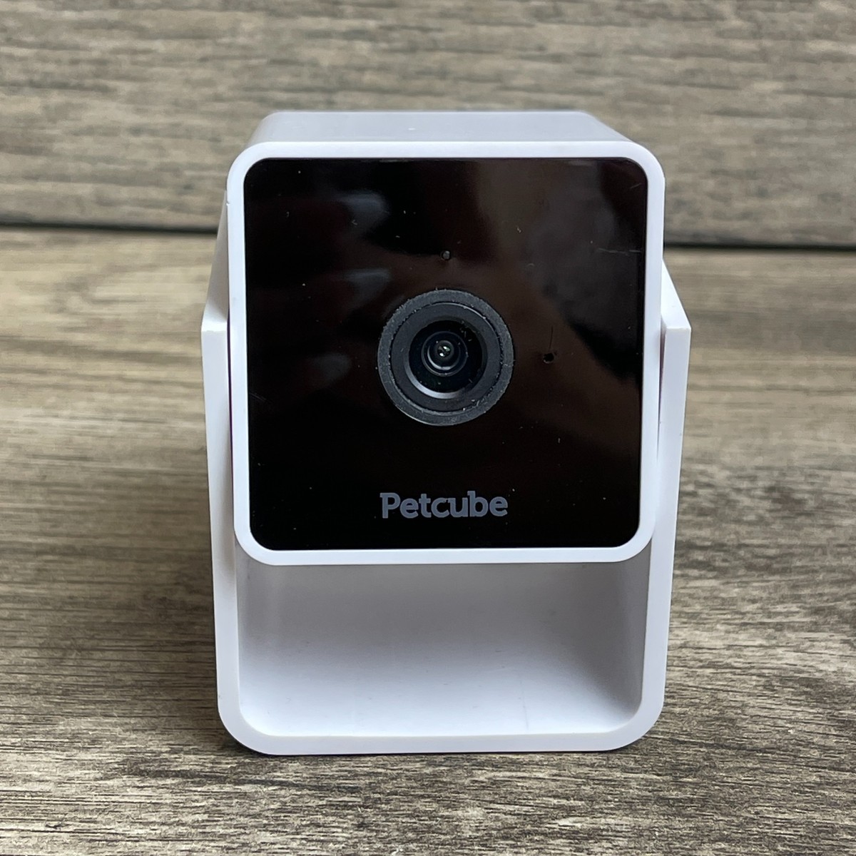 Petcube CC10US Security Camera White Two-Way Audio 1080p HD Video